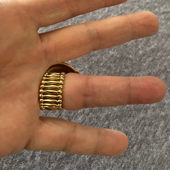 Lady bug ring. - Picture 2 of 6